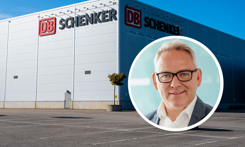 Jakob Wegge-Larsen, CFO i DB Schenker og en del av selskapets toppledelse, hopper av Deutsche Bahn-toget rett før sammenslåingen med DSV.