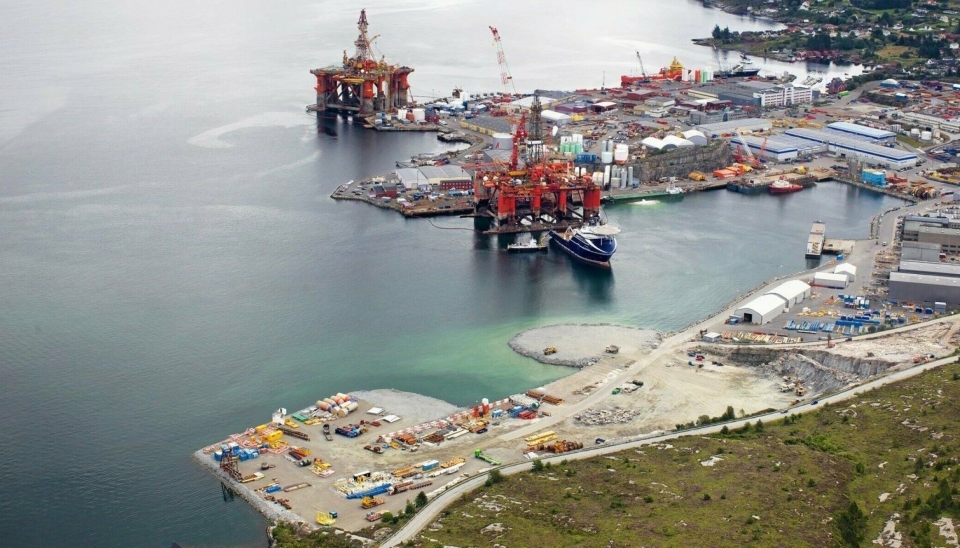 Ågotnes på Sotra er en viktig hub for offshorenæringen. Den politiske målsettingen i flere år har vært å etablere en ny godshavn for Bergen-området her, men flyttingen har møtt motstand. Både fra logistikknæringen og Forsvaret. Og det er heller ikke bevilget nok penger til en storstilt utbygging.