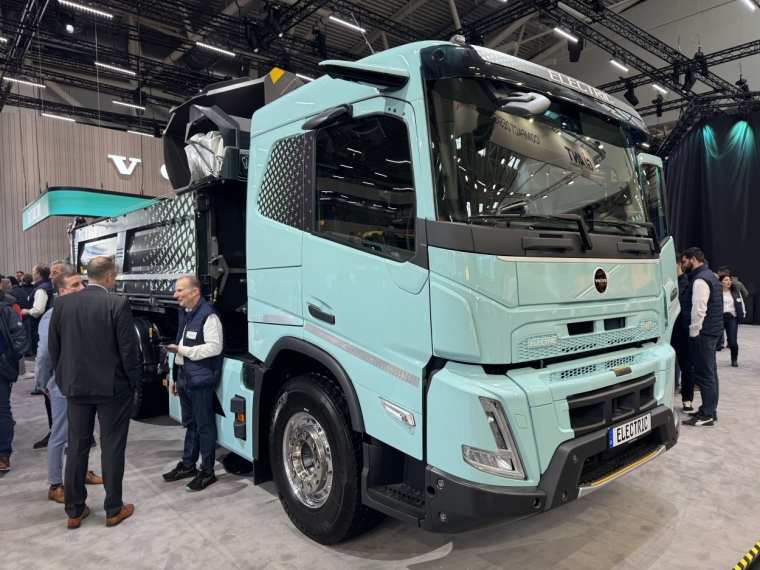 STERKT: Volvo har sin sterkeste markedsandel i Europa noensinne i mars. Under Bauma var fokuset på de elektriske bilene.