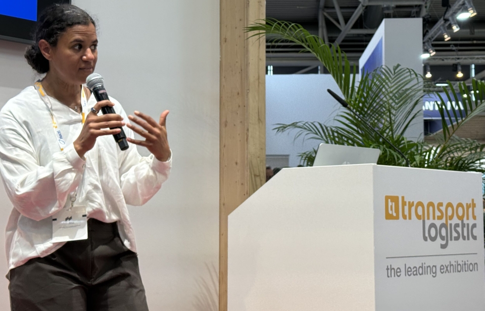 Sonna Barry, VP i det tyske cybersikkerhetsselskapet Secida AG, delte tips om cybersikkerhet under Transport Logistic.