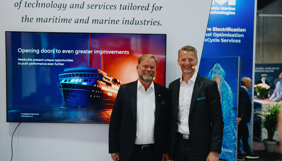 Fra venstre: Bent Martini, administrerende direktør i Havila Kystruten og Gunnar Larsen, administrerende direktør i HAV Group ASA under Nor-Shipping 2025.