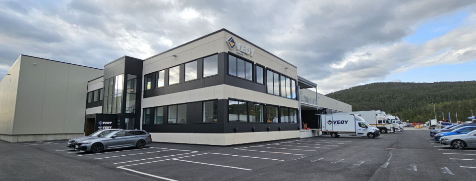 Samtidig som konsernet markerer 100 årsjubileum, skjer det også spennende ting i driften. Tidligere denne måneden åpnet Veøy Møre den nye terminalen og hovedkontoret på Digerneset i Ålesund.
