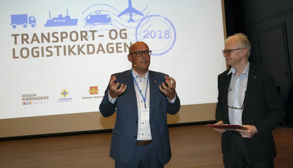 Girtekas Kristian Kaas Mortensen på besøk hos norske logistikere. Foto: Per Dagfinn Wolden