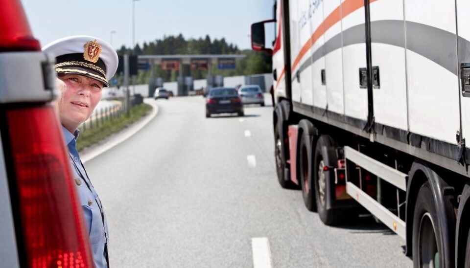 Vareeier og eksportør er forpliktet til å fortolle (deklarere) all varetransport ut av Norge.