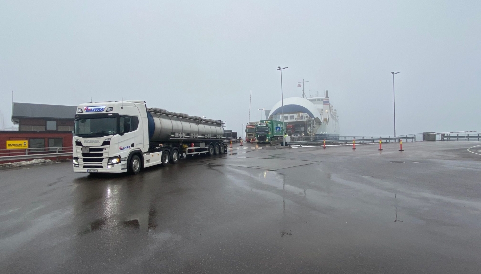 Nær 100 prosent av bilene som rullet av sjøreisen mellom Moss-Horten i forrige uke var tungtransport. Foto: Per Dagfinn Wolden