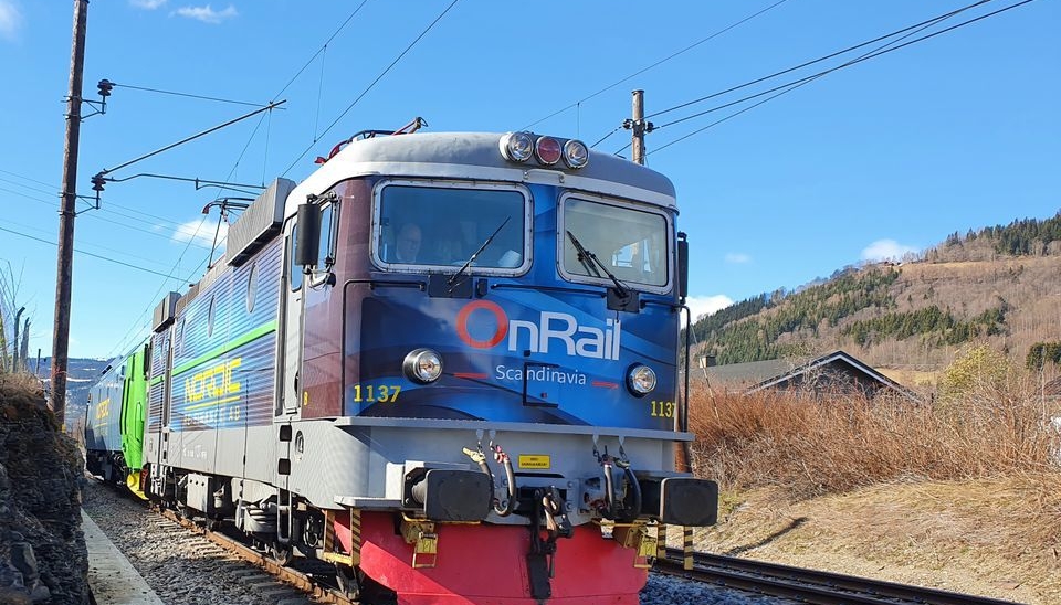 Med Bring på skinner Onrail og Bring Intermodal transporterer i felleskap gass til Møre og Romsdal. Onrail og Bring Intermodal transporterer i felleskap gass til Møre og Romsdal. (Foto: Onrail)