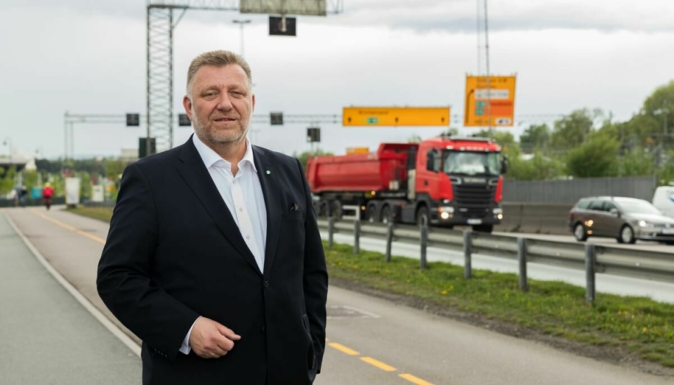 - Meningene om en ny rødgrønn regjering er mange og delte, men jeg tillater meg å være optimistisk på transportnæringens vegne, sier NLFs adm. direktør Geir A. Mo.