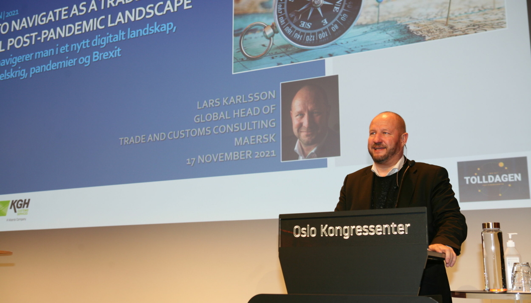 Lars Karlsson fortalte på Tolldagen 2021 om de globale megatrendene vi ser akkurat nå og for de kommende årene og hvordan dette påvirker norske import- og eksportbedrifter. Foto: Per Dagfinn Wolden