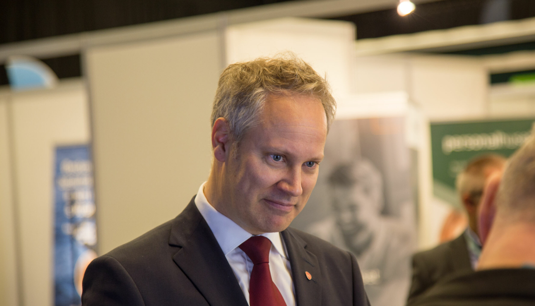 Samferdselsminister Jon-Ivar Nygård setter nå inn støt mot sosial dumping i transportsektoren.