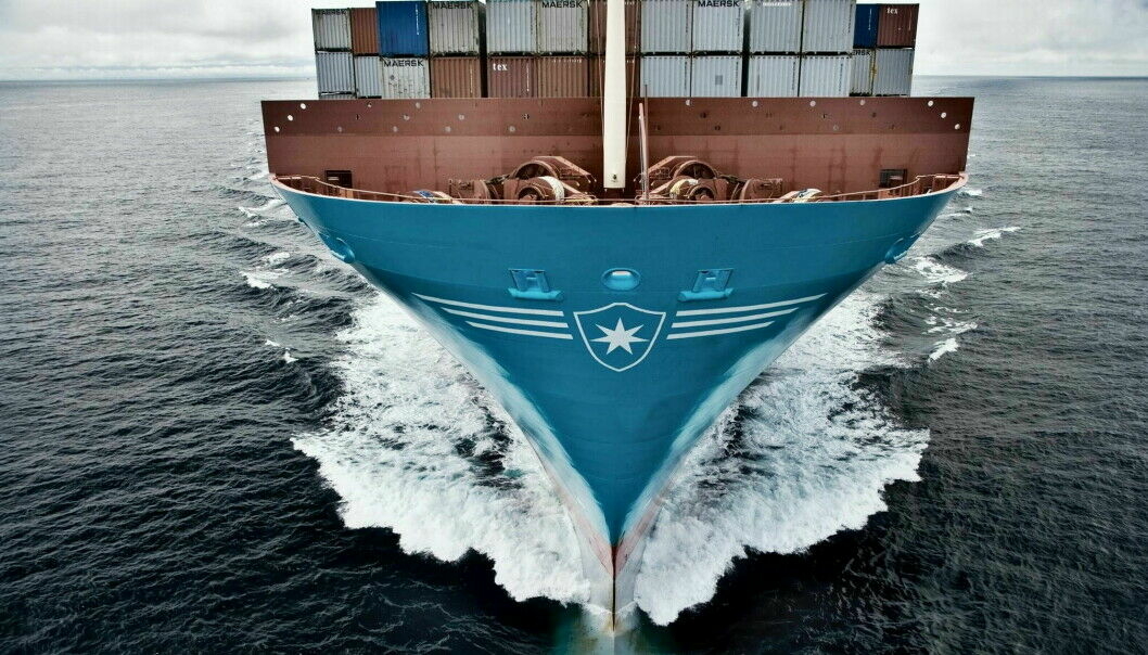 Den danske rederigiganten fosser fram som en CO₂-nøytral spydspiss med sine containerskip til havs.