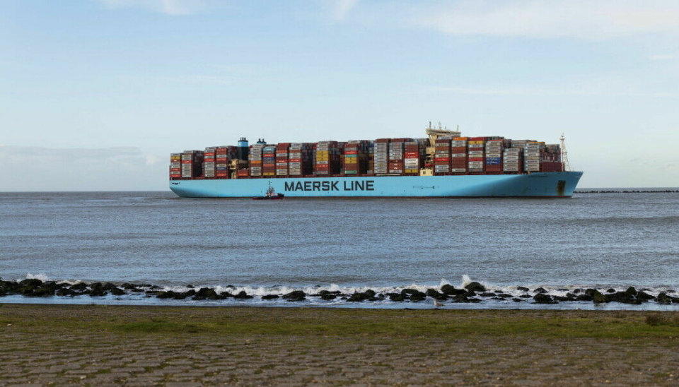 UTSKIFTING: De nye containerskipene som kommer i løpet av 2024 erstatter i stor grad eldre skip. Så det er ikke nødvendigvis slik at tilbud og etterspørsel da vil utlignes. Her er Murcia Mærsk på vei inn til Rotterdam. compuinfoto