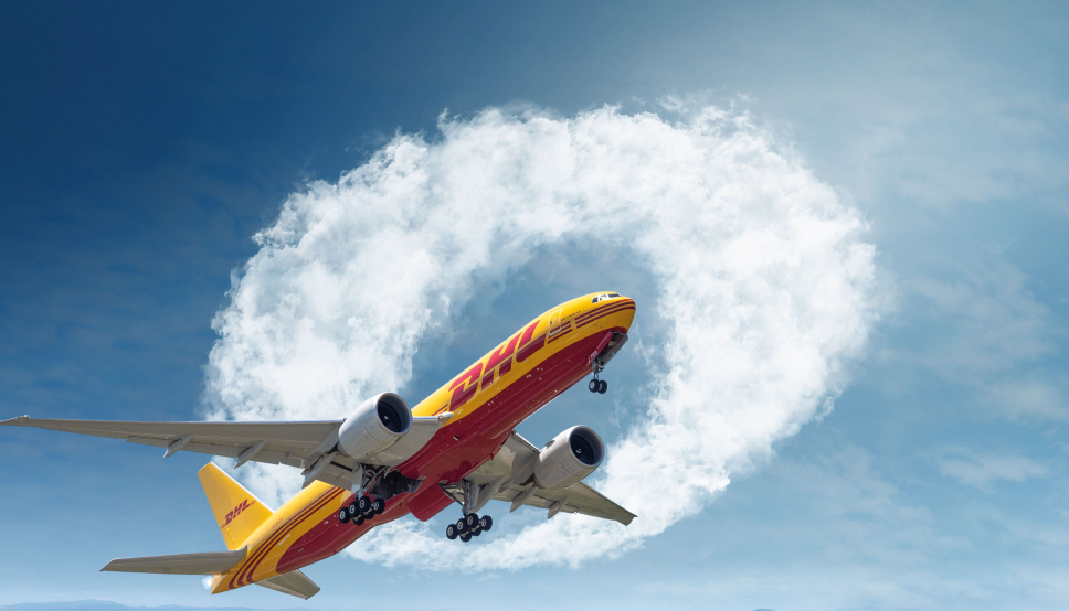 Avtalene markerer et stort skritt nærmere Deutsche Post DHL Group (DPDHL) sitt mål om å bruke 30 prosent bærekraftig drivstoff til all flyfrakt innen 2030. (Foto: DHL Express)