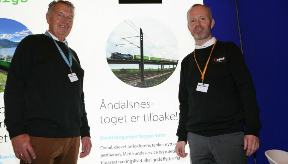 Onrail-gründer Henning Aandal (t.h.) lanserer påsketilbud med grønnsaktog. Her med selskapets rådgiver Jon Austrheim. Foto: Per Dagfinn Wolden