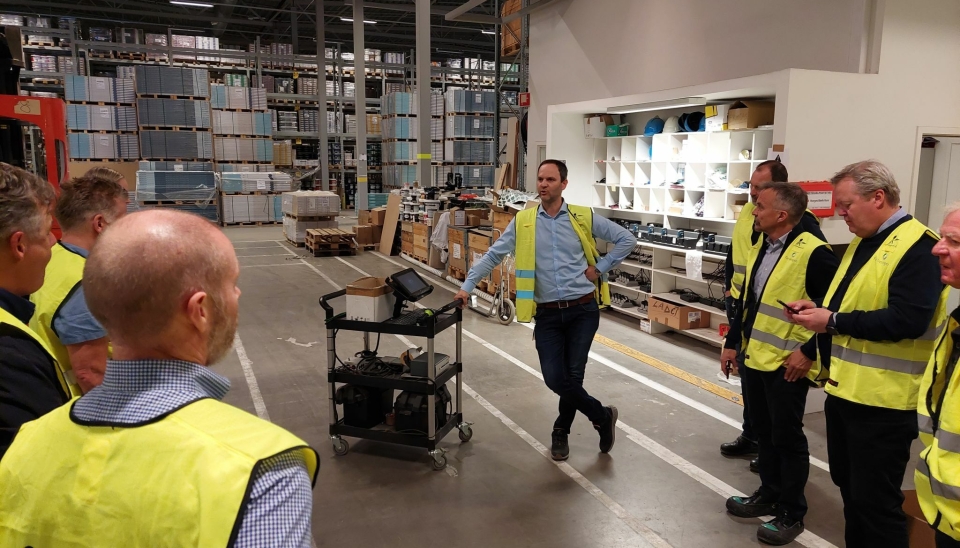 Det var noen lydhøre 'lagernerder' i LOGMA - Nettverk for logistikkledelse som fikk gleden av å høre Gungør Turkøz på et vellykket arrangement på Malorama AS/Farveringen AS.