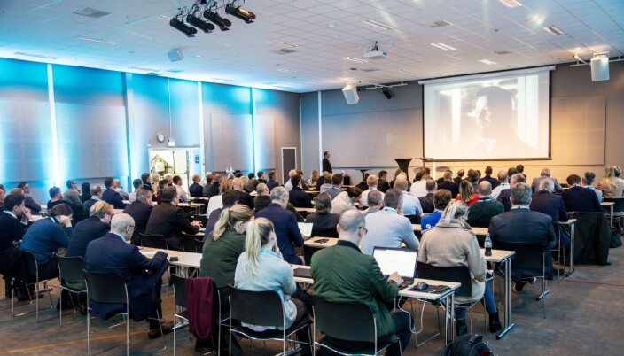 FAGLIG PÅFYLL: Konferansedeltakerne er en interessert gjeng, og foredragene er godt besøkt. FAGLIG PÅFYLL: Konferansedeltakerne er en interessert gjeng, og foredragene er godt besøkt.