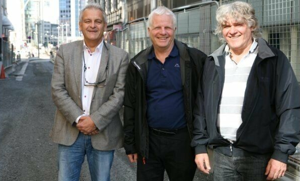 Einar Spurkeland (midten) er en stor forkjemper for funksjonell by-logistikk. Det er også NLFs regionsjef, Johan Kristian Bjerke (t.v.) og Morten Nore i Moss Transportforum. Foto: Per Dagfinn Wolden
