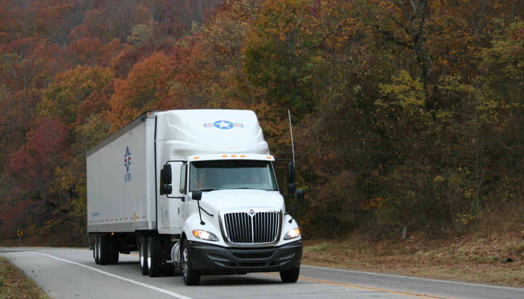 Styret i USA Truck har akseptert DB Scehnkers bud. Om aksjeeierne gjør det samme vil selskapet komme på tyske hender innen årsslutt.