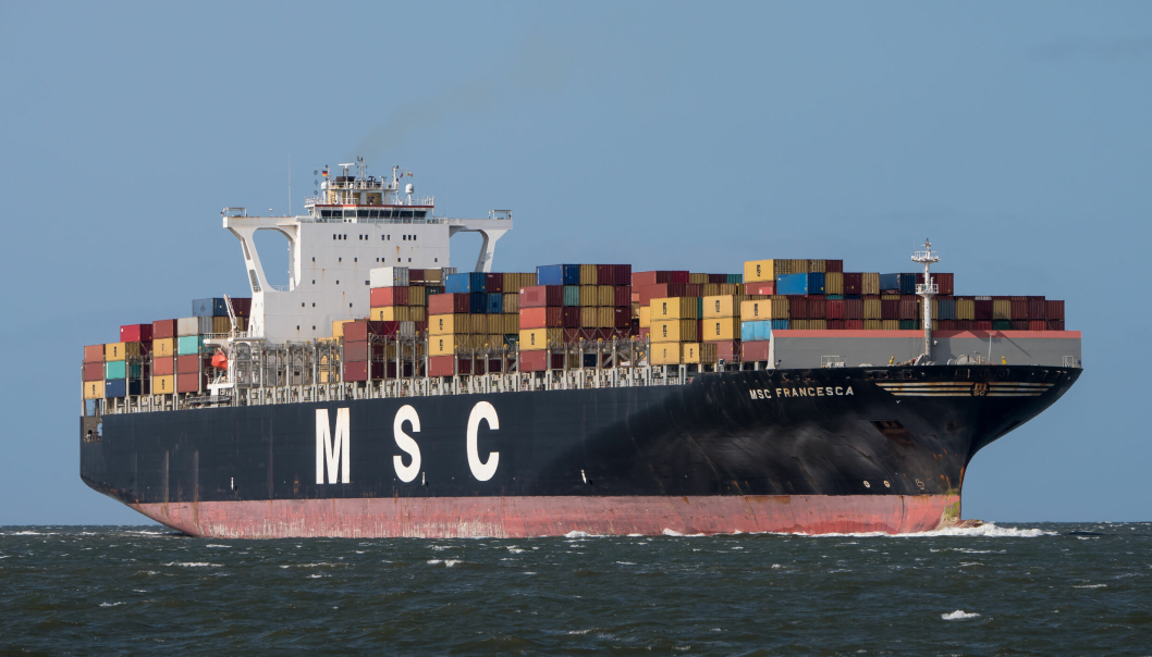 Mediterranen Shipping Company beholder tronen som verdens største containerrederi - og har flere skip i bestilling enn noen andre..