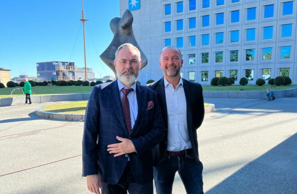 Maersks Rene Klein (t.h.) fortsetter å bygge et verdensklasseteam for å betjene konsernets kunder. Nå også med Vidar Gundersen.
