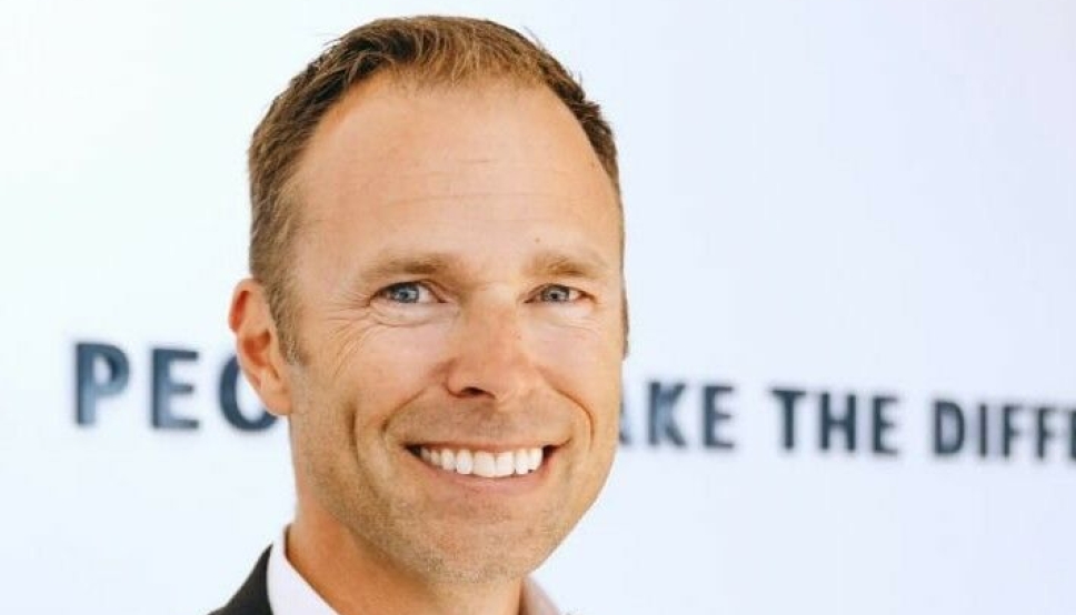 Adm. direktør Mikael Forsberg i Greencarrier Freight Services AB kan med et smil slå fast at selskapet fra 1. oktober er under JAS-paraplyen.