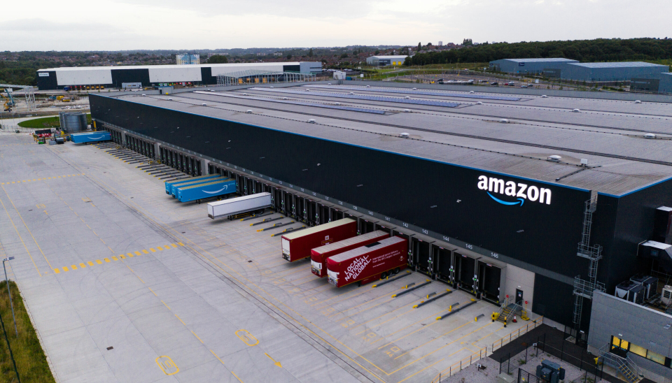 Amazon opplever dårligere lønnsomhet, ikke minst for den internasjonale satsingen. Bildet er fra Amazons distribusjonssenter i Leeds i England. Et land som har gått gjennom en turbulent høst med skyhøy inflasjon og svekket kjøpekraft i befolkningen.