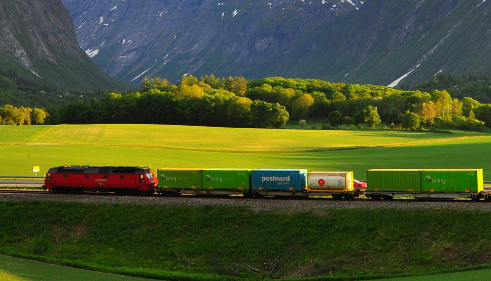 Onrail har kjørt godstog på Raumabanen i halvannet år.