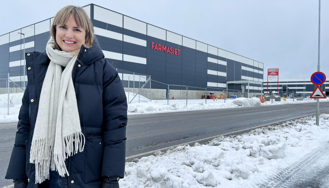 NYTT LAGER: Farmasiet flytter inn i nytt lager i Vestby høsten 2023.COO Hilde Andersen-Gott står foran bygget som er under oppføring av Anthon Eiendom i Toveien 41. NYTT LAGER: Farmasiet flytter inn i nytt lager i Vestby høsten 2023.COO Hilde Andersen-Gott står foran bygget som er under oppføring av Anthon Eiendom i Toveien 41.