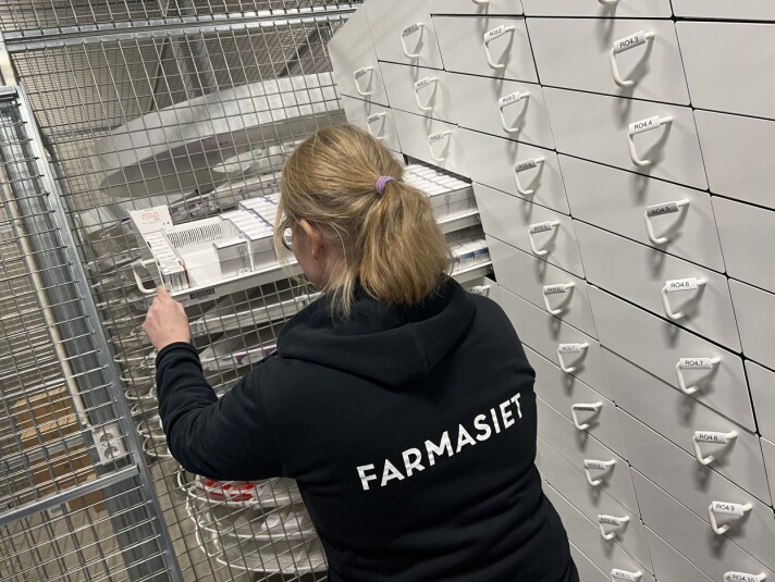 MYE SMÅTT: Det er mange små artikler på lageret som er tilrettelagt for B2C-plukk og enkeltordre. MYE SMÅTT: Det er mange små artikler på lageret som er tilrettelagt for B2C-plukk og enkeltordre.