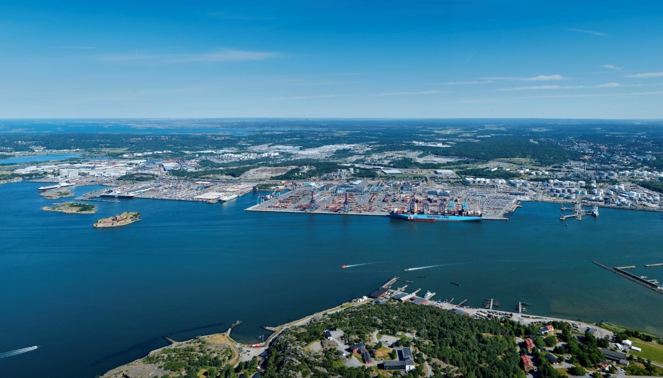Göteborgs Hamn er Nordens største containerhavn.
