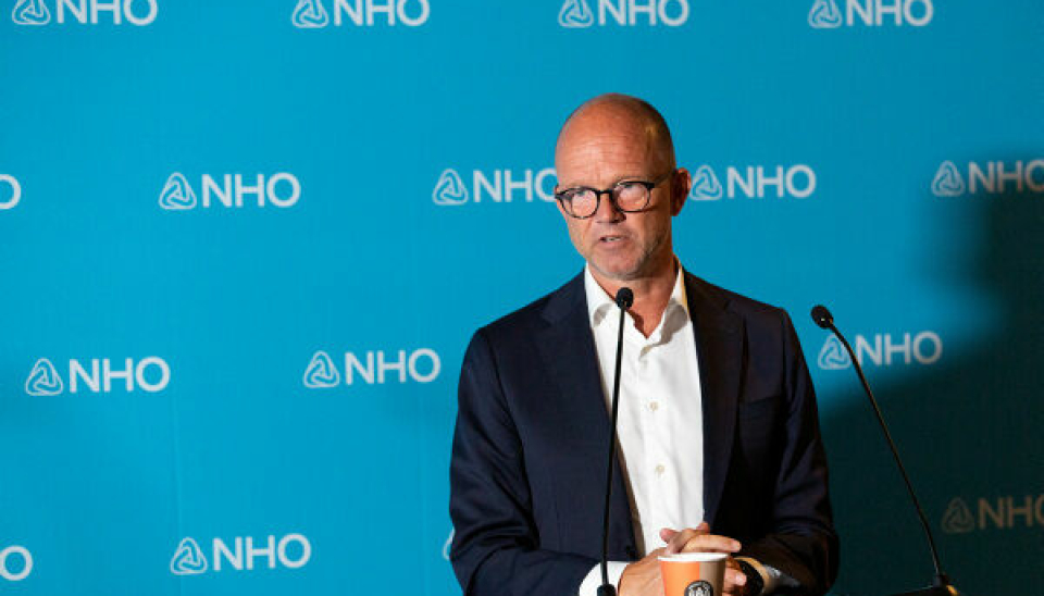 NHO-sjef Jens Ole Almlid mener arbeidsgiversiden har strukket seg langt i lønnsforhandlingene, og er skuffet over at LO og YS ikke var villig til å akseptere Riksmeklerens skisse til løsning.