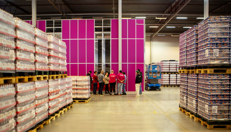 Element Logic, som har levert AutoStore-anlegget til NBT, var på plass og kurset de ansatte da Logistikk Inside var på besøk.