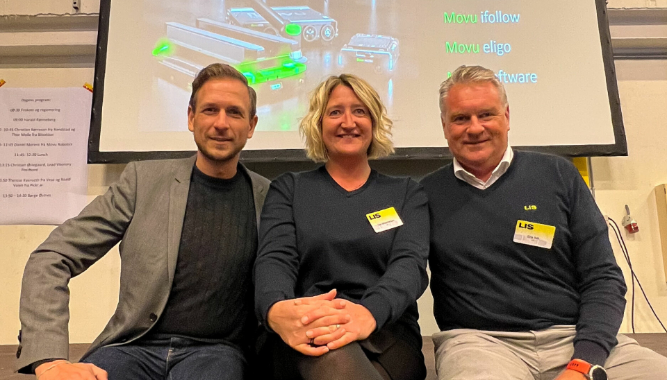 Daniel Morent i Movu Robotics sammen med LIS' Sue Kristiansen og Eirik Toft. LIS skal nå samarbeide med Movu i tilby hele deres portefølje i det norske markedet.
