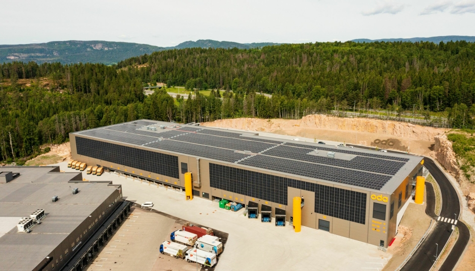 Oda-lageret i Lier er blitt sertifisert ti BREEAM Excelent. Solcellene på bygget produserer over én million kWh årlig.