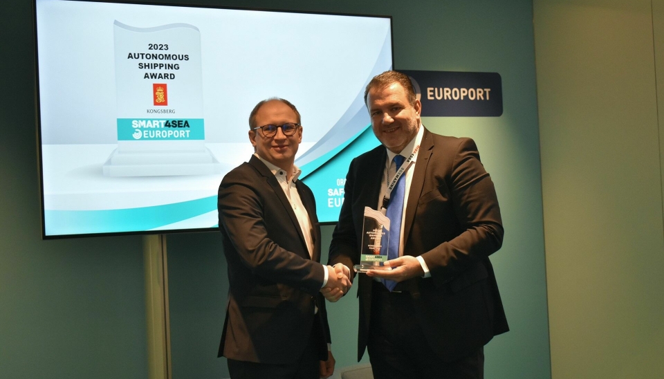 Kongsberg Maritime mottok Smart4Sea-prisen i kategorien 'Autonomous Shipping' Award