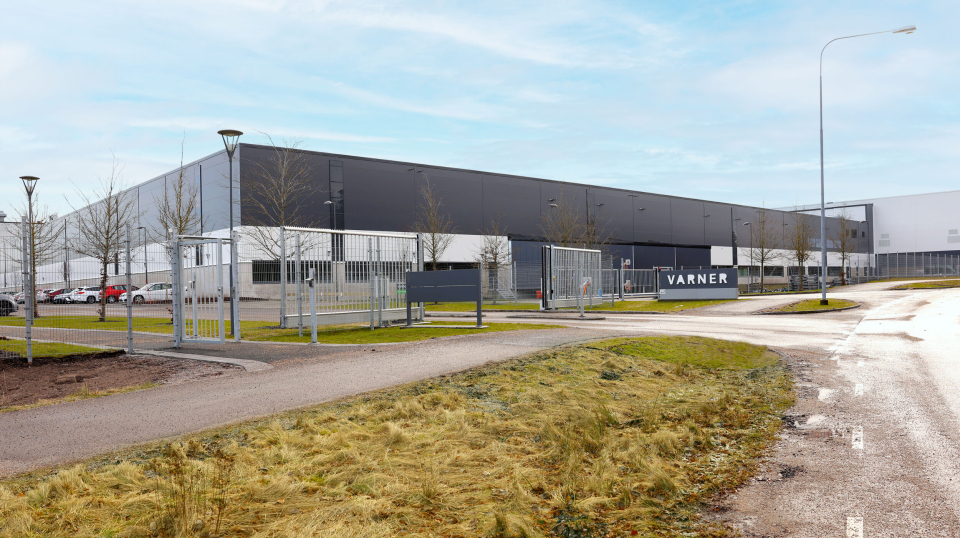 Varner har bygget på sitt nordiske sentrallager, blant annet for å virkelig få fart på netthandelen.