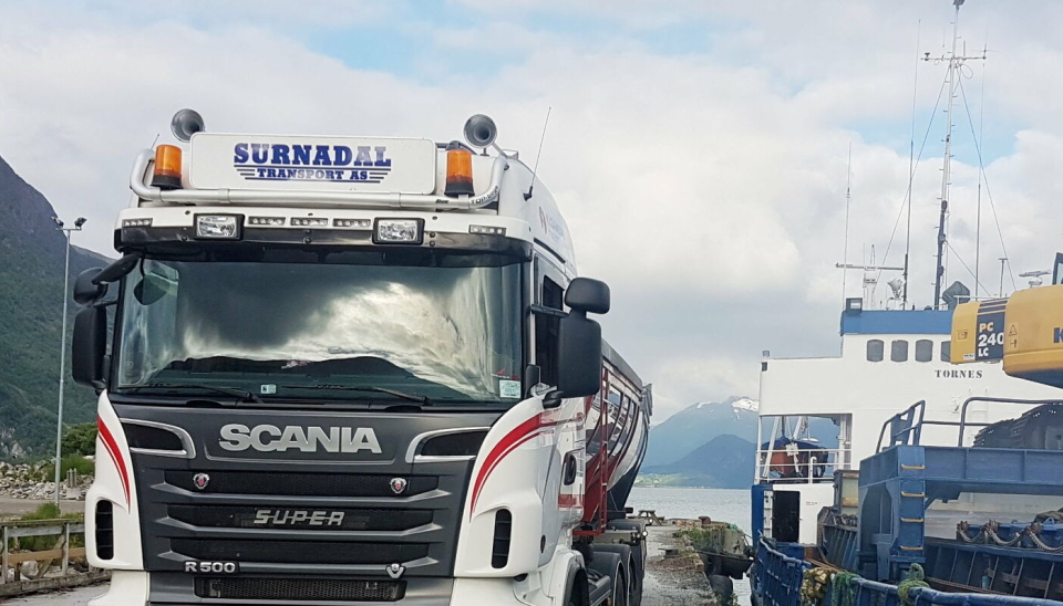 Surnadal Transport, overtar Hoston AS.